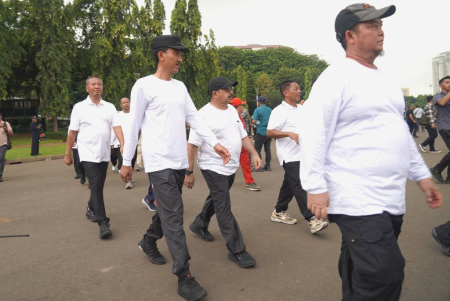 LATIHAN BARIS – BERBARIS
