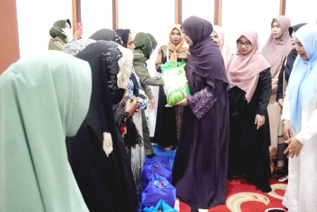 BANTUAN SOSIAL PAKET SEMBAKO