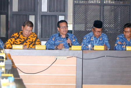 RAPAT BESAR MOMEN 5 RAJAB