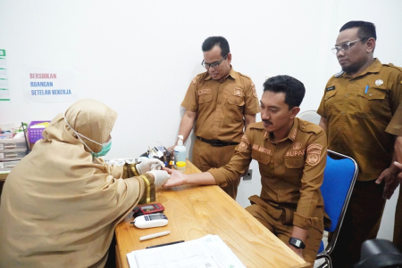 PEMERIKSAAN KESEHATAN