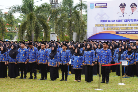 PENYERAHAN SK PPPK PARUH WAKTU KAB BANJAR