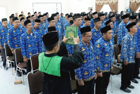 PENGAMBILAN SUMPAH JABATAN KEPALA SEKOLAH
