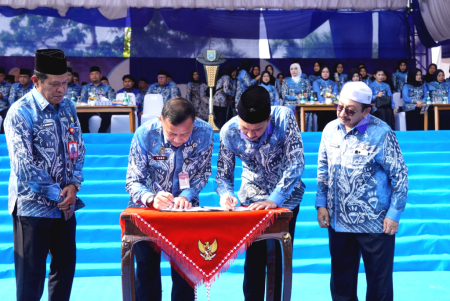 PENANDATANGANAN NOTA KESEPAKATAN BERSAMA