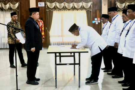 PENANDATANGANAN BERITA ACARA PELANTIKAN