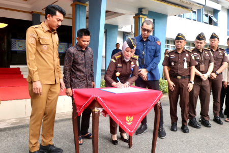 PENANDATANGANAN SERAH TERIMA HGB PPS