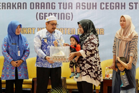 BERIKAN BAHAN MAKANAN GIZI LOKAL