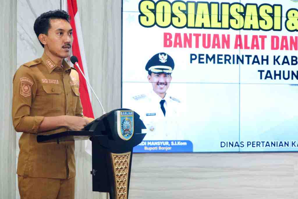 SOSIALISASI DAN PENYERAHAN BANTUAN ALSINTAN