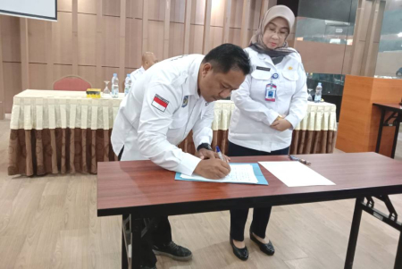 PENANDATANGANAN BERITA ACARA KESEPAKATAN