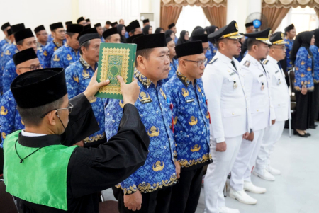 PENGAMBILAN SUMPAH DAN JANJI JABATAN