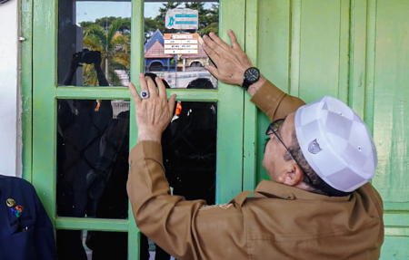 TEMPELKAN STIKER SENSUS EKONOMI 2026