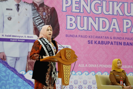 PENGUKUHAN BUNDA PAUD BANJAR
