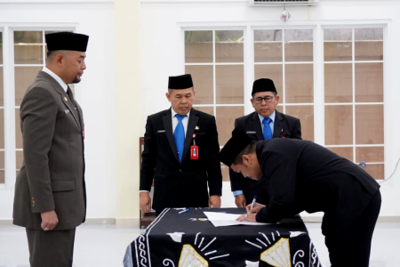 PENANDATANGANAN BERITA ACARA PELANTIKAN PPTP