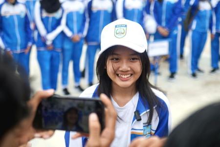 BERIKAN KETERANGAN PERS