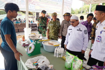 TINJAU PRODUK DI PASAR ARBA
