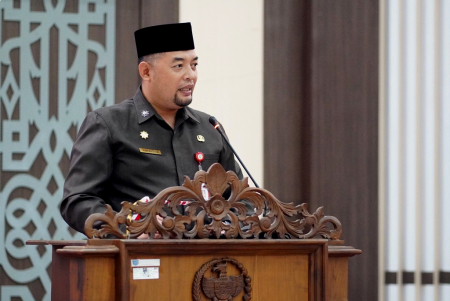 RAPAT PARIPURNA DPRD KAB BANJAR