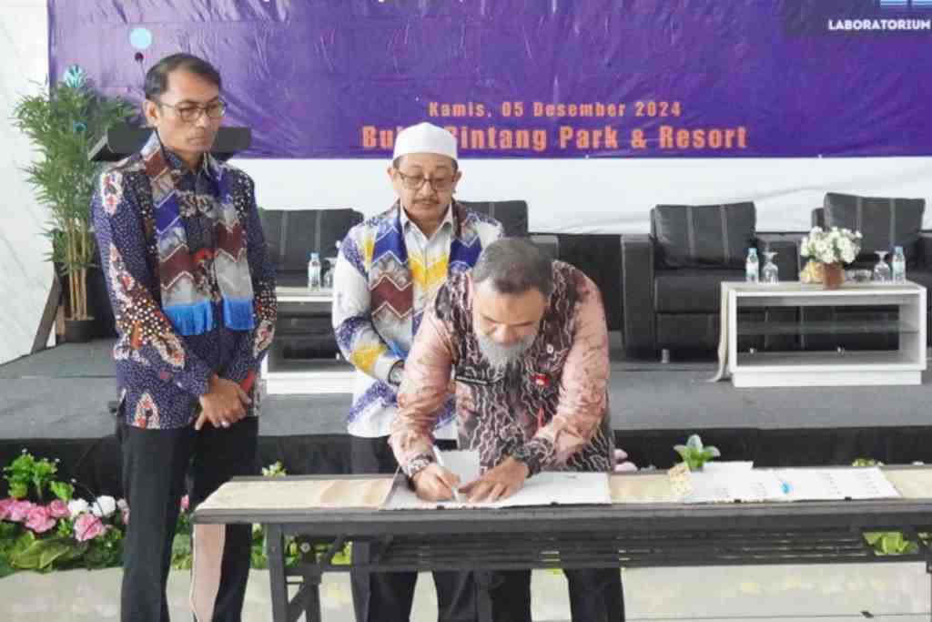 PENANDATANGANAN PERJANJIAN INOVASI DAERAH