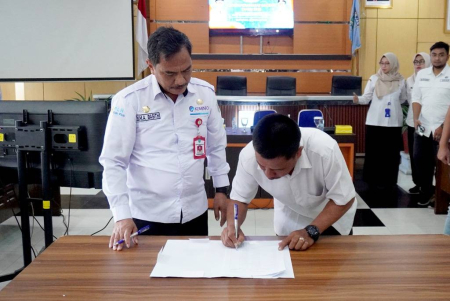 PENANDATANGANAN BERITA ACARA