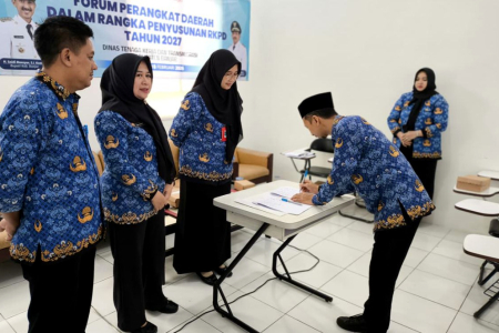 PENANDATANGANAN KOMITMEN BERSAMA