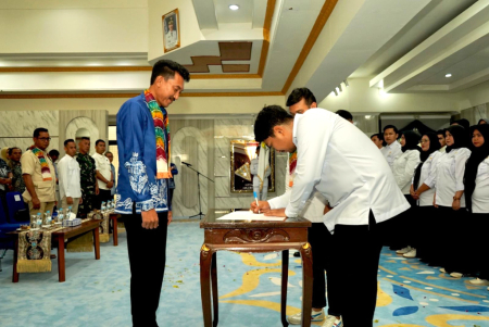 PENANDATANGANAN BERITA ACARA PELANTIKAN