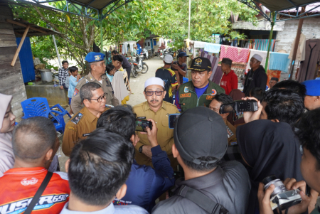 BERI KETERANGAN PERS