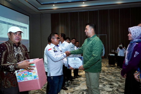 PENYERAHAN PENGHARGAAN GISA AWARD