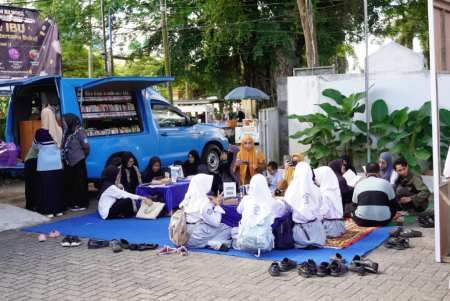 LITERASI BAGI PELAJAR DAN WARGA