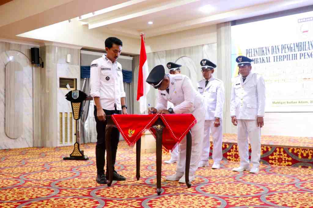 PENANDATANGANAN BERITA ACARA PELANTIKAN PAMBAKAL