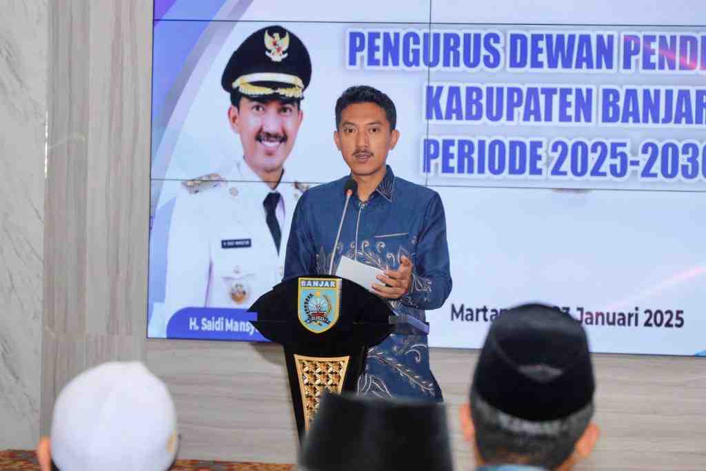 PENGUKUHAN PENGURUS DEWAN PENDIDIKAN  BANJAR