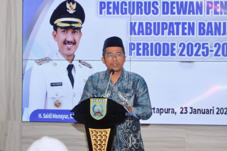 PENGUKUHAN PENGURUS DEWAN PENDIDIKAN BANJAR