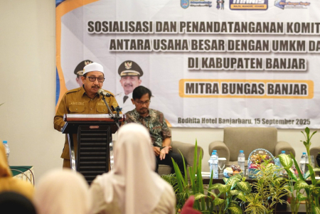 SOSIALISASI DAN PENANDATANGANAN KOMITMEN KEMITRAAN