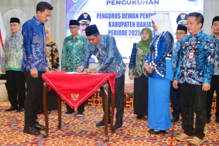 PENANDATANGANAN BERITA ACARA PELANTIKAN 