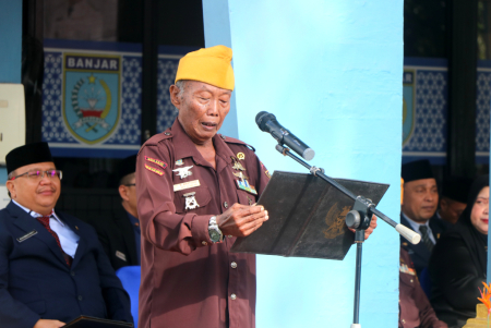 PEMBACAAN TEKS PROKLAMASI KALIMANTAN 