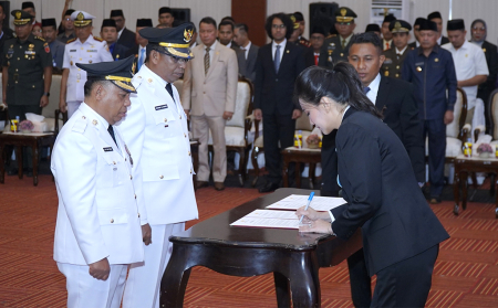 PELANTIKAN BUPATI HALMAHERA UTARA