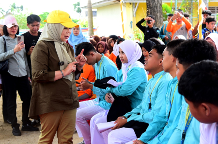 BERI MOTIVASI SISWA
