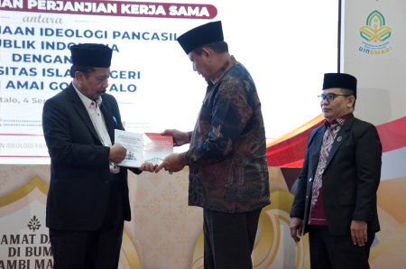 CENDERAMATA BUKU KEPALA BPIP