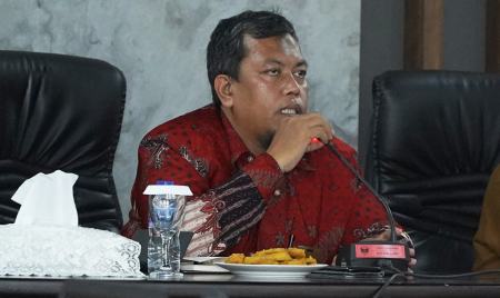 PELAYANAN YANG EFEKTIF DAN EFISIEN