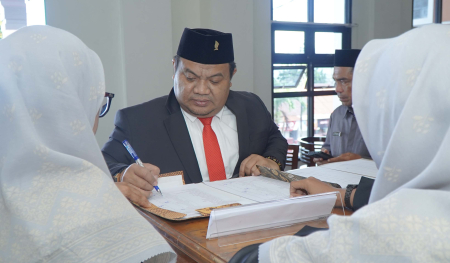 RAPAT PARIPURNA KE-3