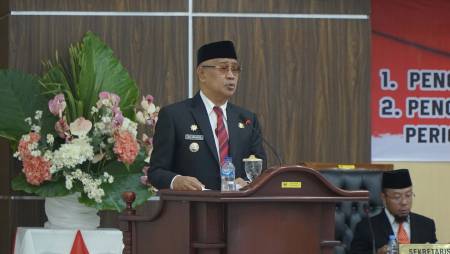 RAPAT PARIPURNA KE-3 DPRD KOTA TIDORE