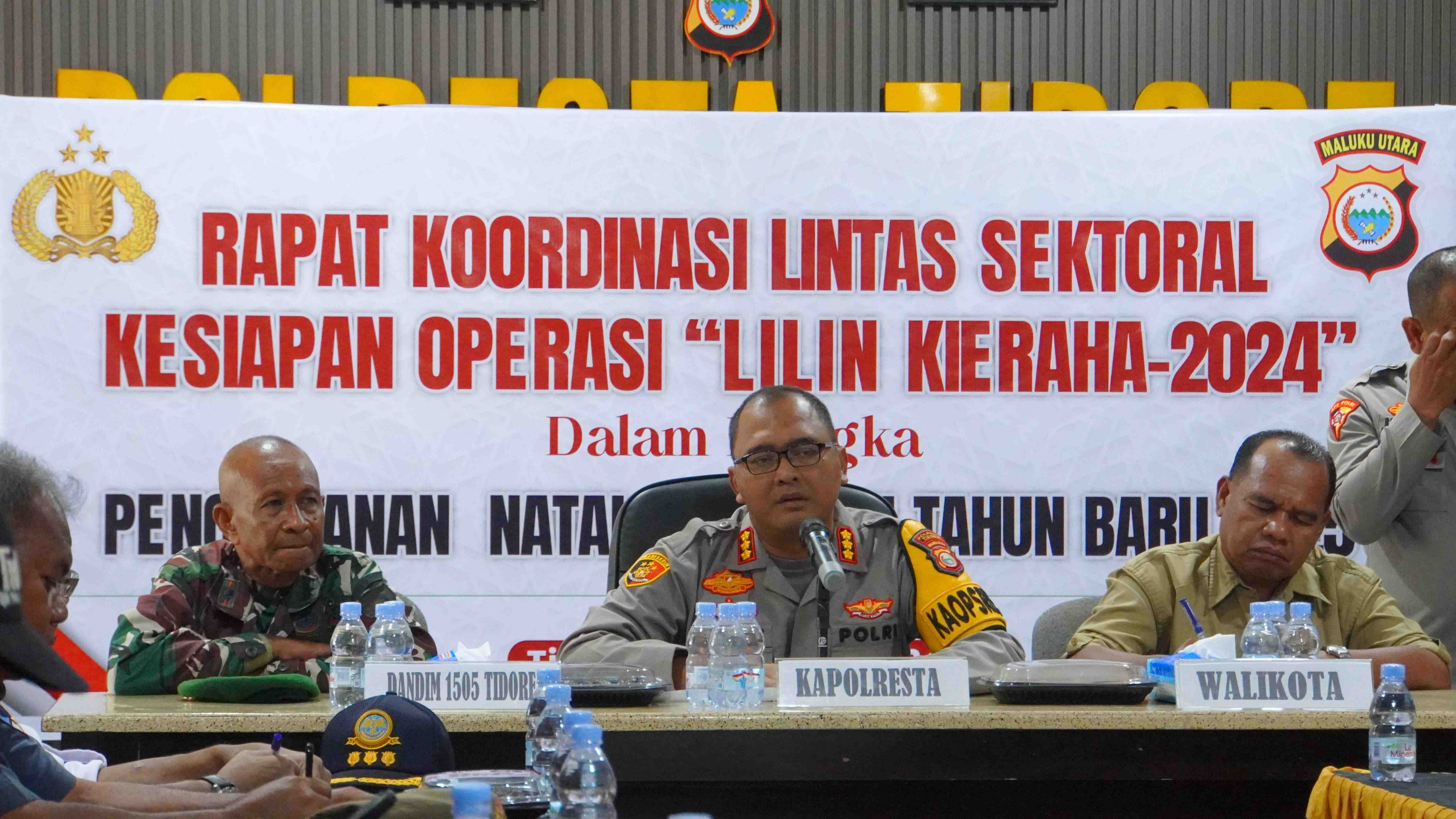 MEMIMPIN RAKOR