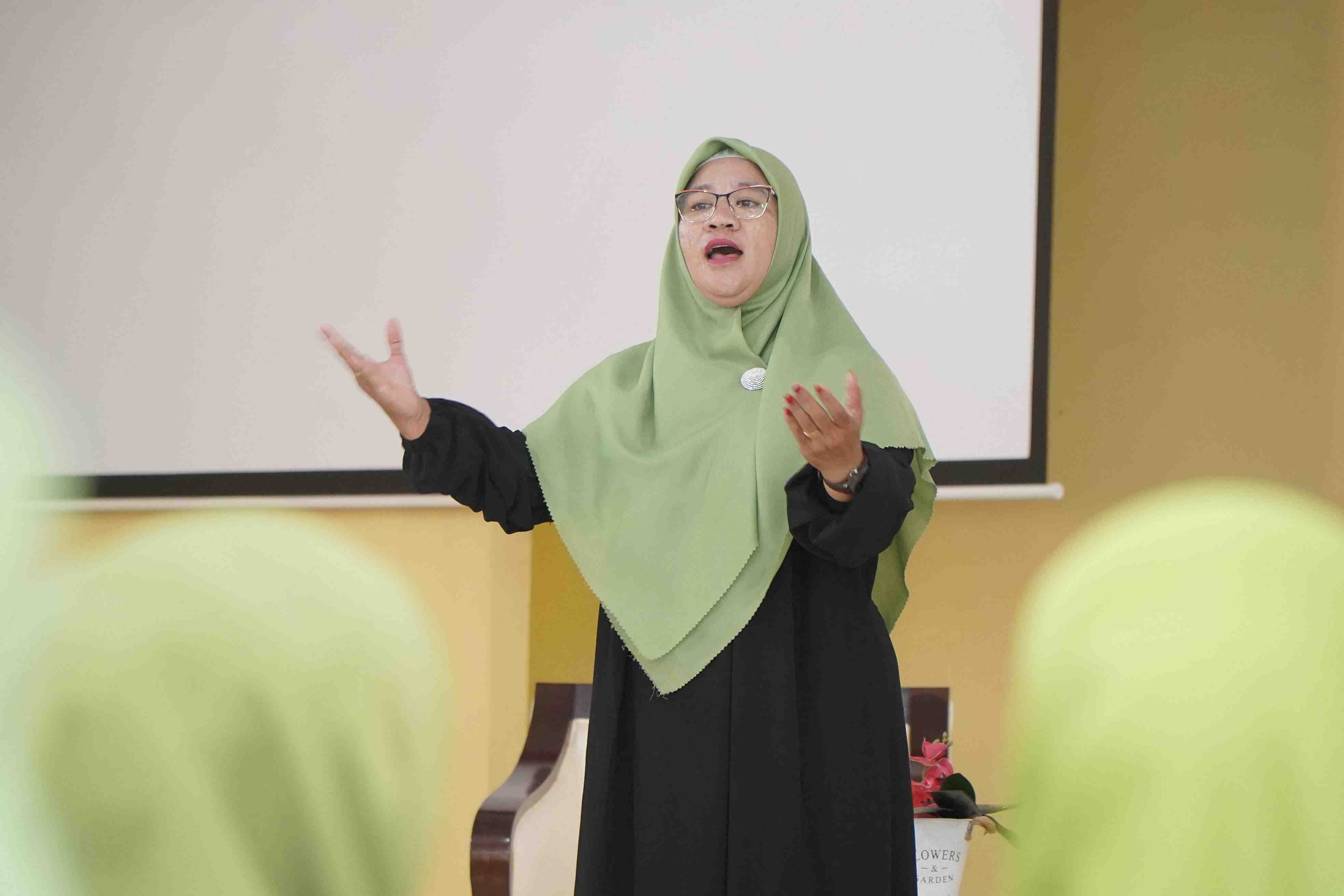 DIRIGEN LAGU KEBANGSAAN INDONESIA RAYA