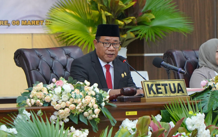 PARIPURNA KE-8 MASA PERSIDANGAN II 2025