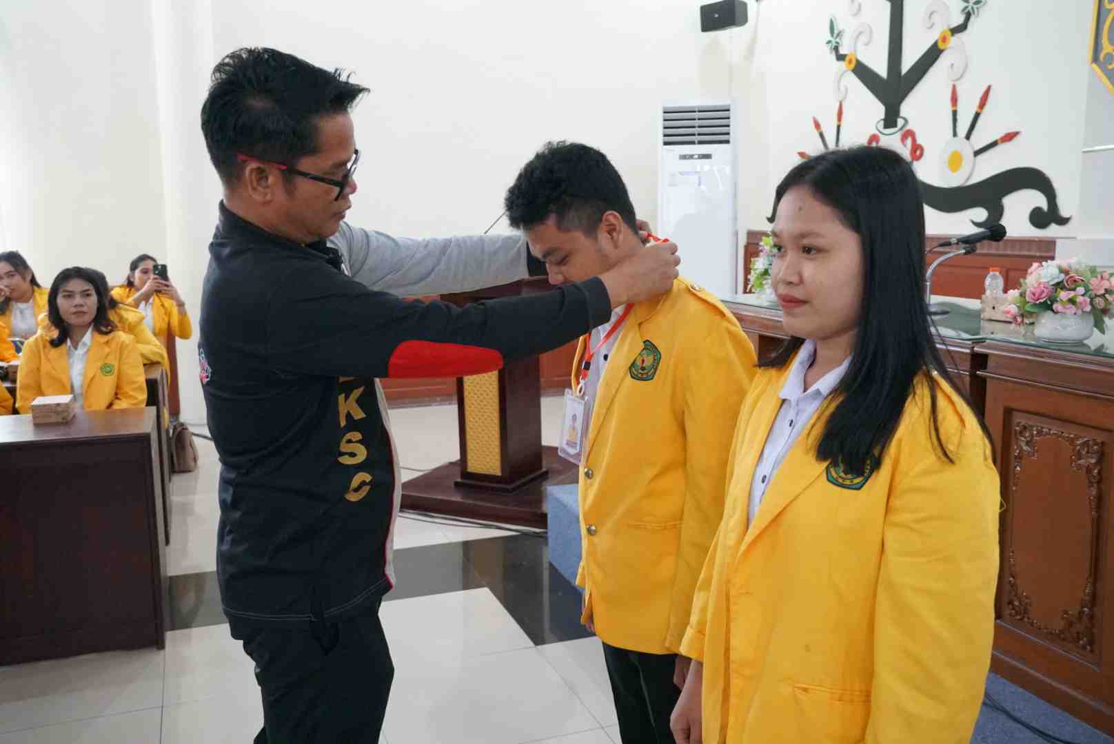 SEMATKAN TANDA PESERTA PKL-BK
