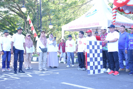 MELEPAS GERAK JALAN SANTAI