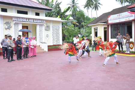 TARIAN PENYAMBUTAN