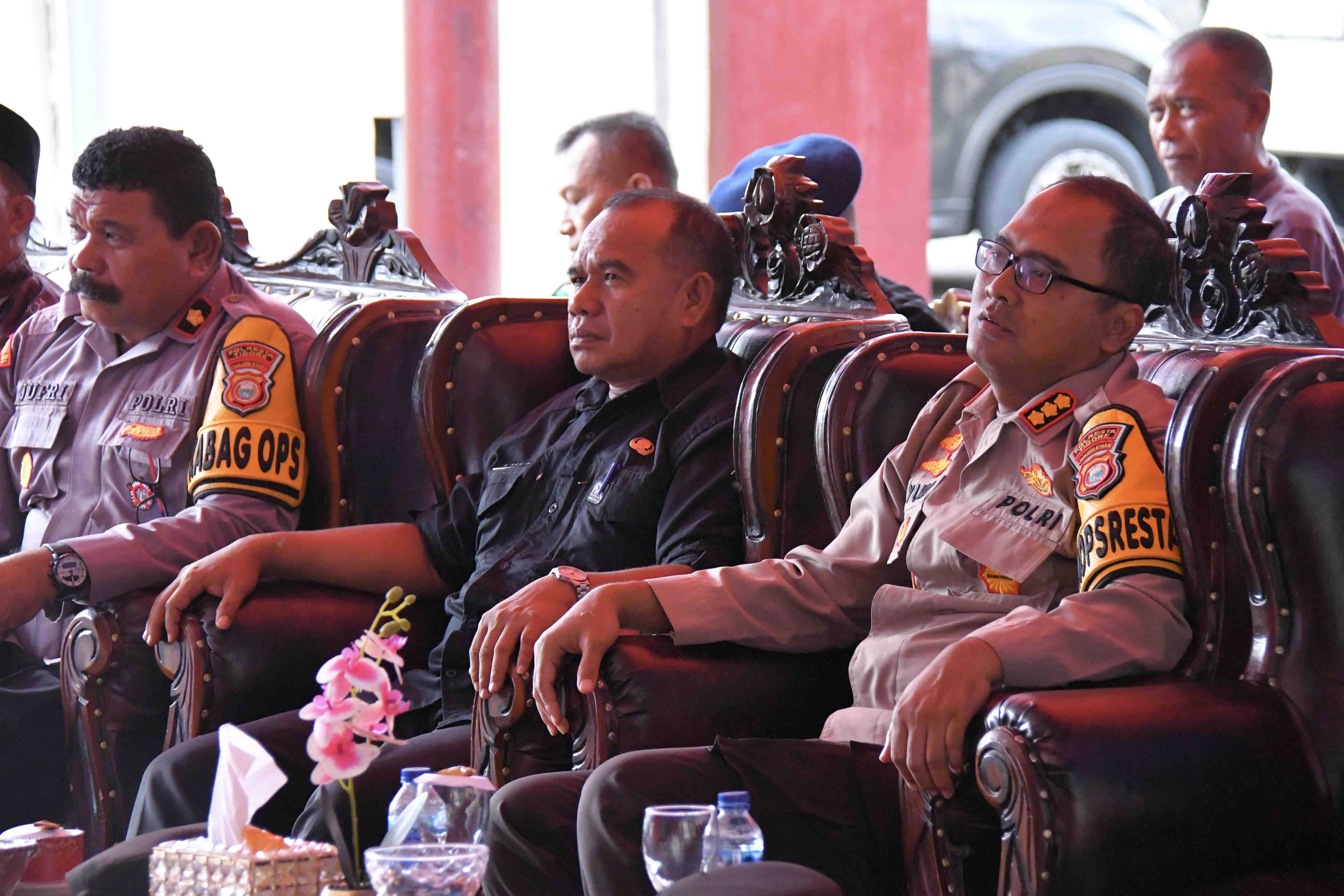 PERESMIAN GEDUNG SPKT POLSEK OBA UTARA