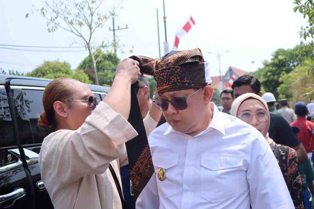 PASANG UDENG KHAS PASURUAN