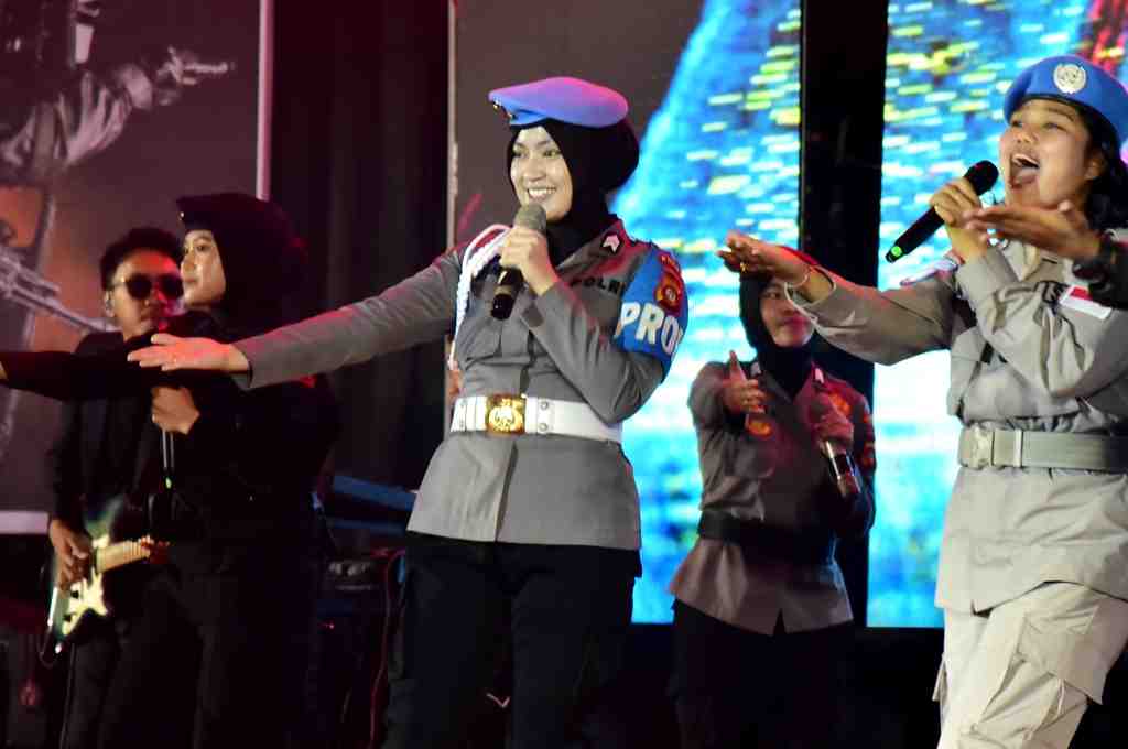 GRUP MUSIK POLWAN