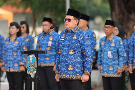 ZIARAH DAN TABUR BUNGA HUT KORPRI