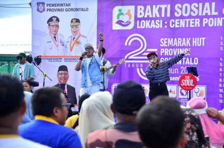 HIBURAN RAKYAT HUT GORONTALO