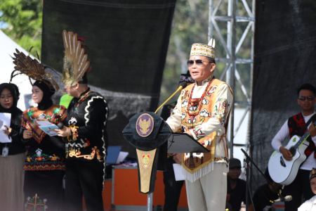 PEMBUKAAN FESTIVAL BUDAYA ISEN MULANG